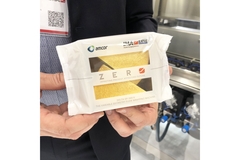 Cheese packaged in monomaterial plastic film.
